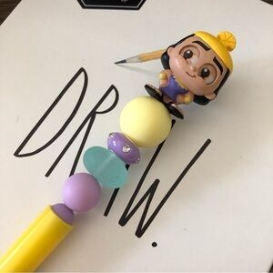 Disney Doorables: The Emperor's New Groove: Kronk handmade beaded pen